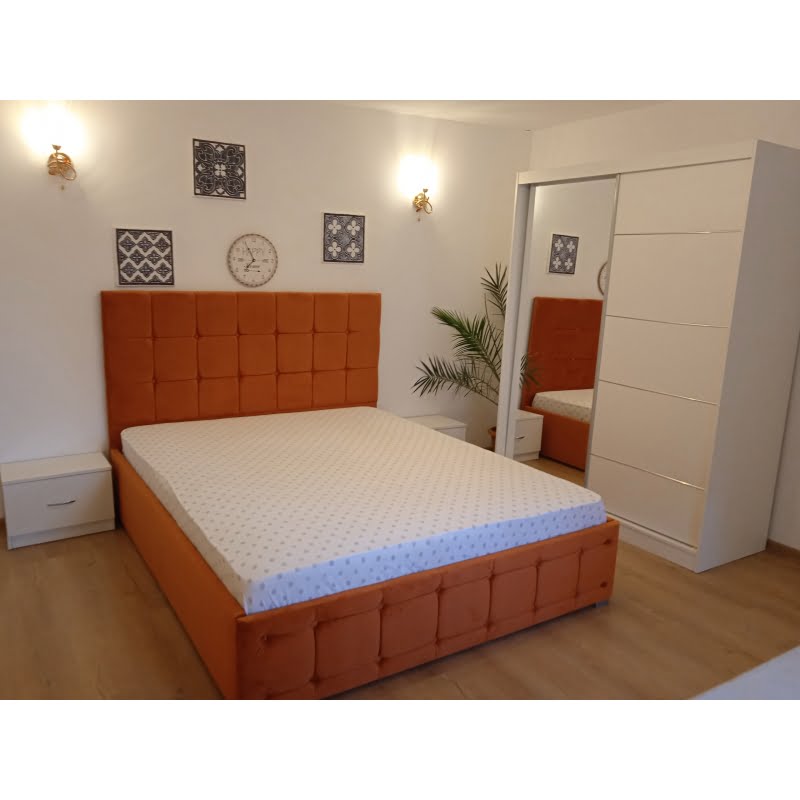 set-dormitor-regal-cu-pat-tapitat-caramiziu-160-cm-x-200-cm.jpg Set Dormitor Regal cu Pat Tapitat Caramiziu din stofa Dulap Gabriel 2 usi glisante cu oglinda - imagine 1