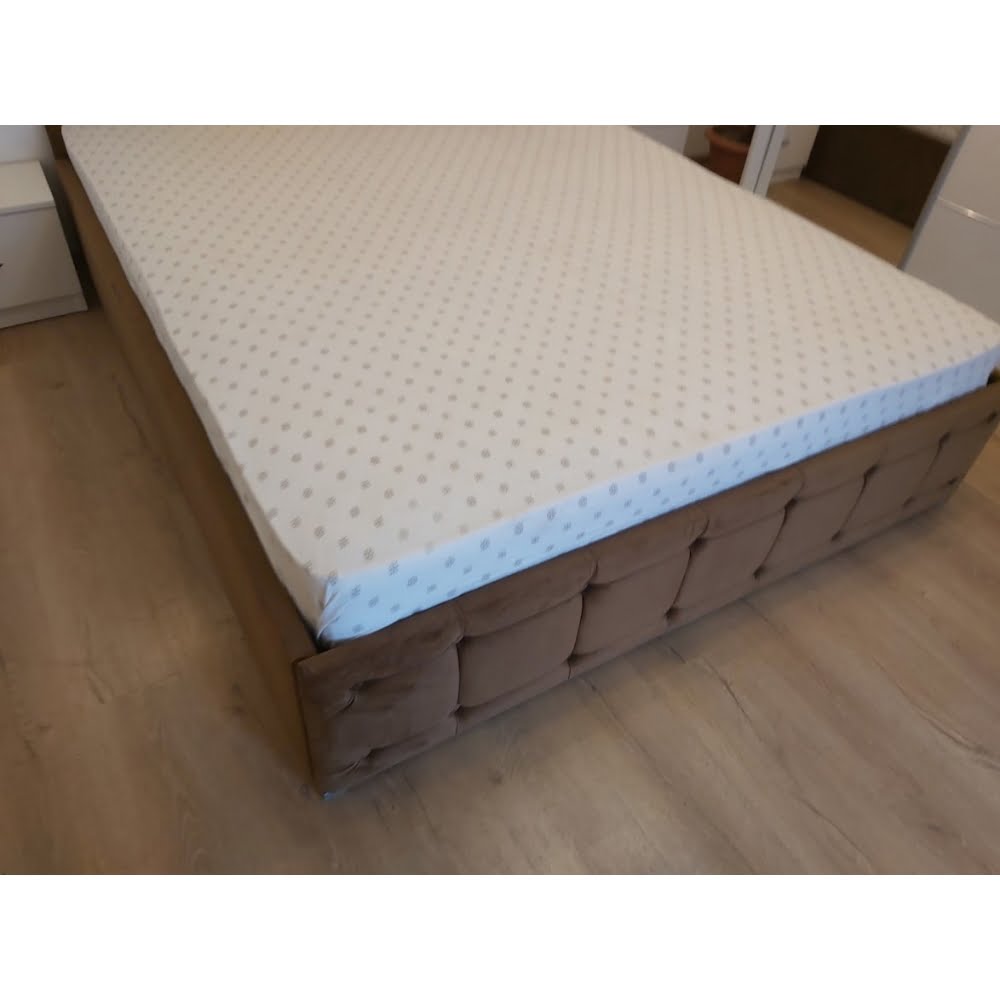 set-dormitor-regal-cu-pat-tapitat-maro-160-cm-x-200-cm-2-2.jpg Set Dormitor Regal cu Pat Tapitat Maro din stofa Dulap Gabriel 2 usi glisante cu oglinda - imagine 4